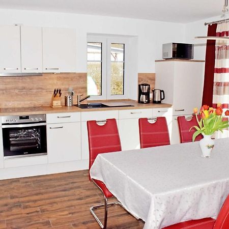 Ferienhaus Zum Boddenstrand Mit Ka Groß Zicker エクステリア 写真