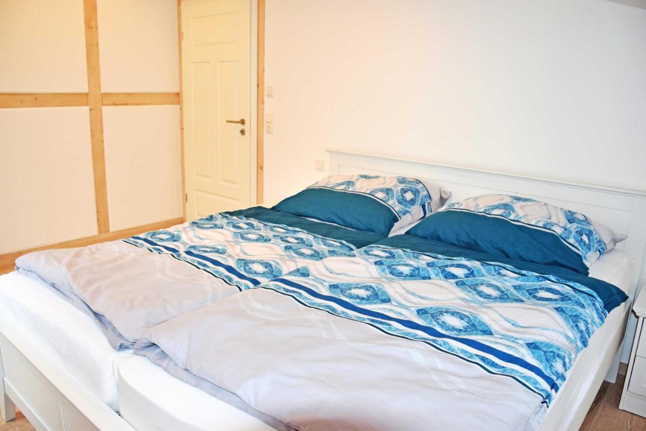 Ferienhaus Zum Boddenstrand Mit Ka Groß Zicker エクステリア 写真