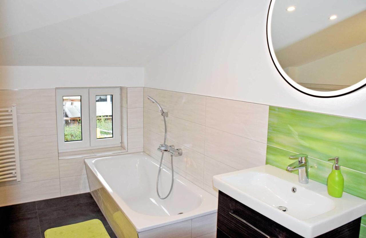 Ferienhaus Zum Boddenstrand Mit Ka Groß Zicker 部屋 写真